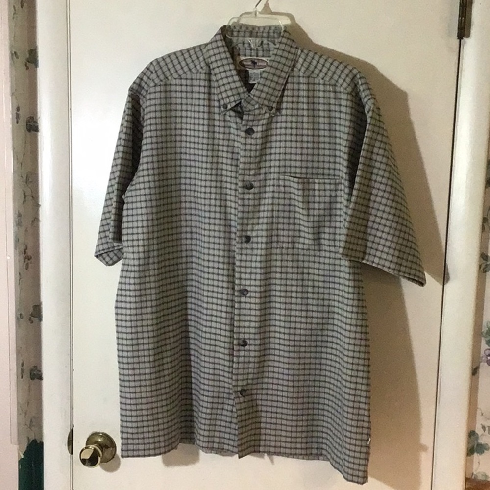 Moose Creek men’s short-sleeve plaid shirt